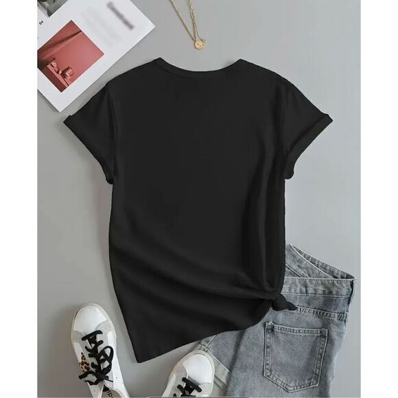 Country T Shirt Lainey Wilson Short-Sleeve Heart Like a Truck Black - Picture 2 of 4